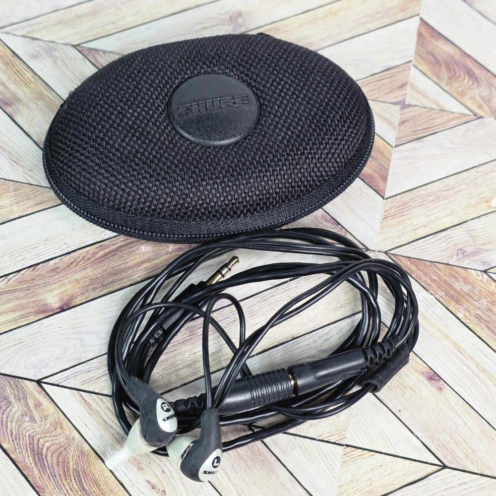 Shure SE310 Sound Isolating Earphones Wired No Tips With Carrying Case Tested